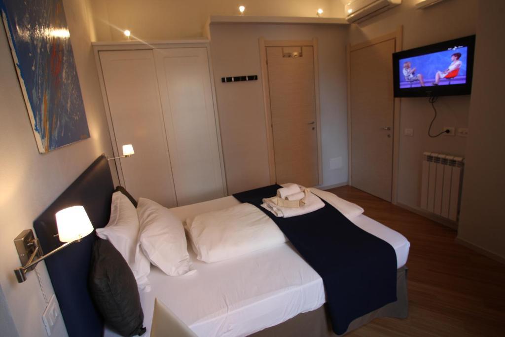 Numero 3 Hotel Cagliari Room photo